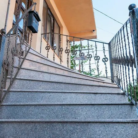 Appart hôtel Holiday House *