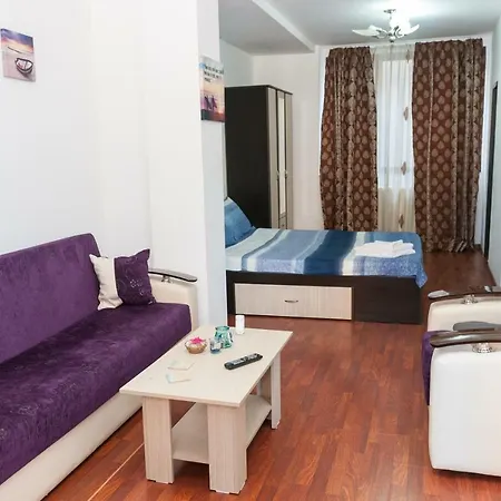 Holiday House Appart hôtel *